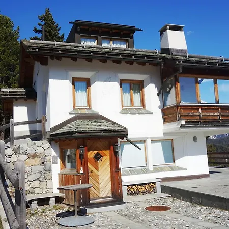 Chesa Il Rifugio 1 Chalet